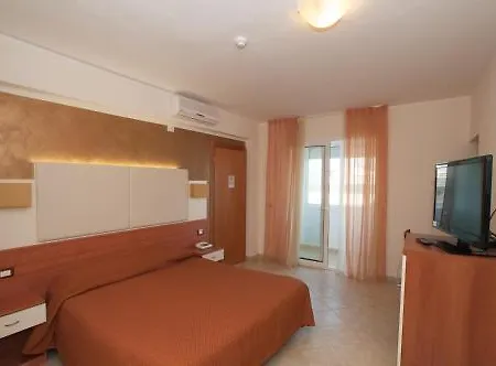 Kaly Hotel 3*
