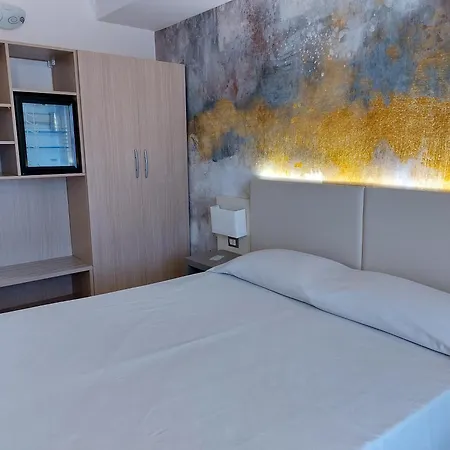 Kaly Hotel 3*