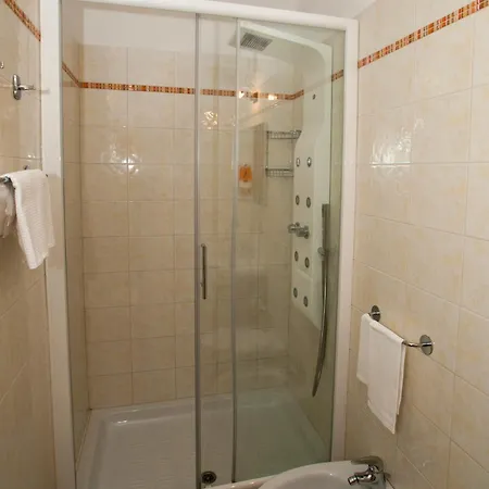 Hotel Kaly 3*