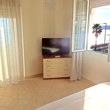 Kaly Hotel 3*